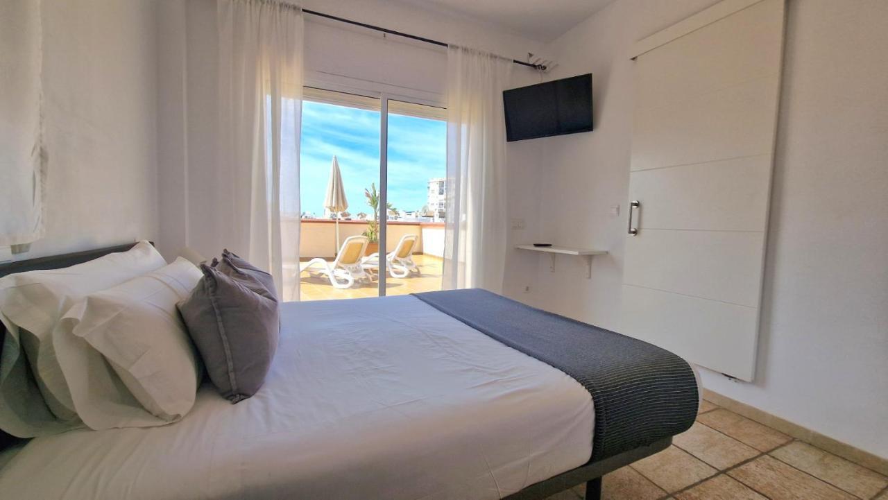 נרחה Apartamentos Latin מראה חיצוני תמונה