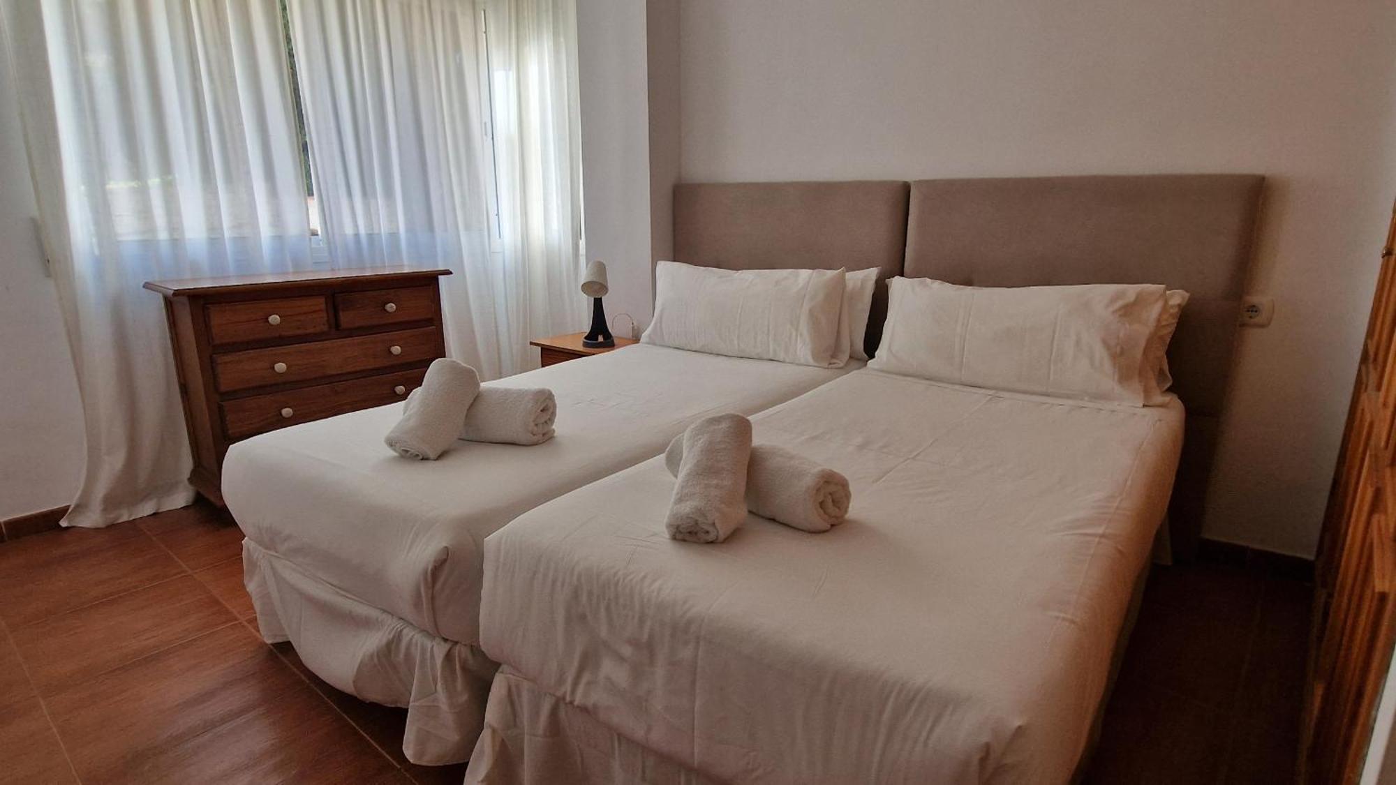 נרחה Apartamentos Latin מראה חיצוני תמונה