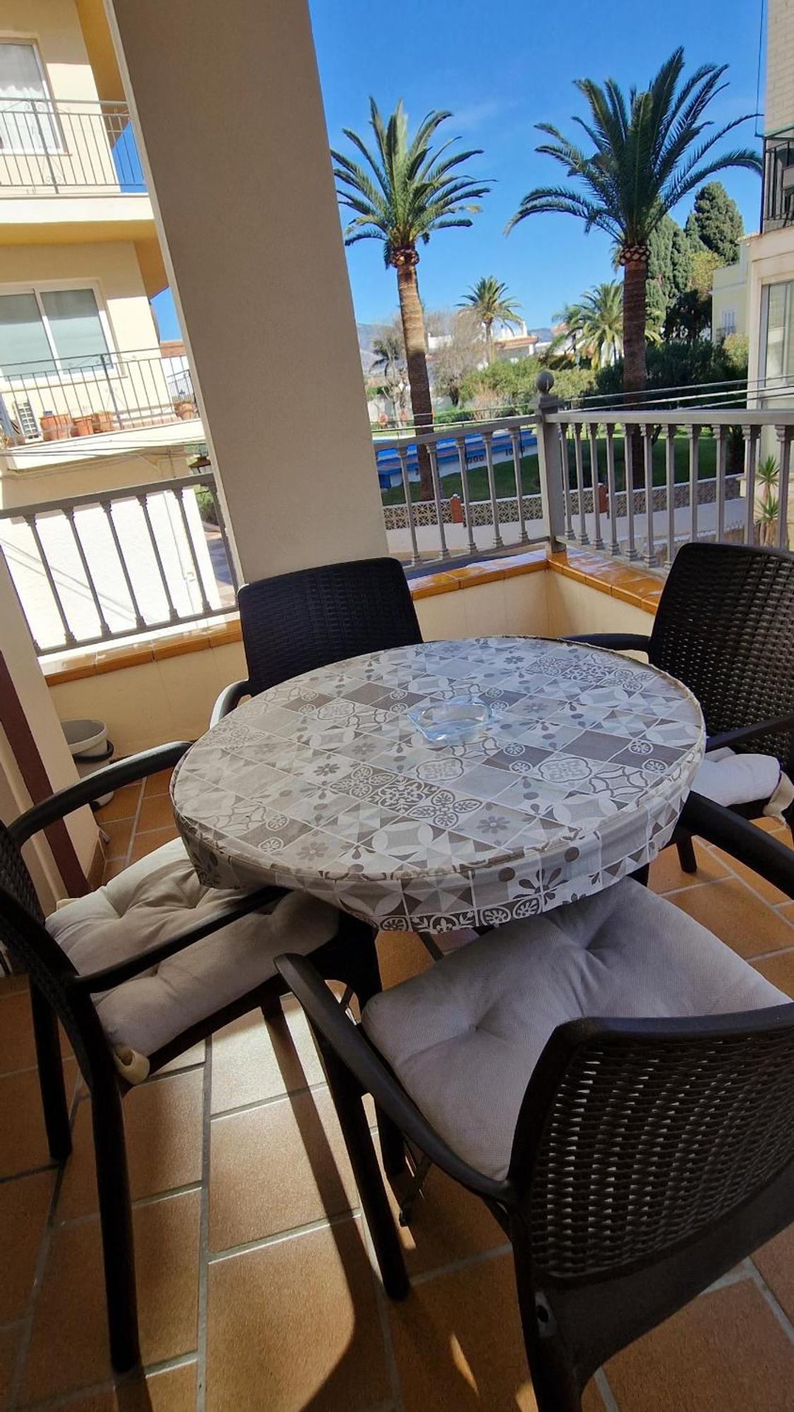 נרחה Apartamentos Latin מראה חיצוני תמונה