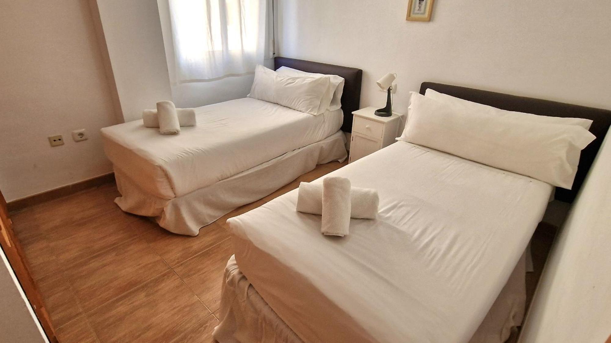 נרחה Apartamentos Latin מראה חיצוני תמונה