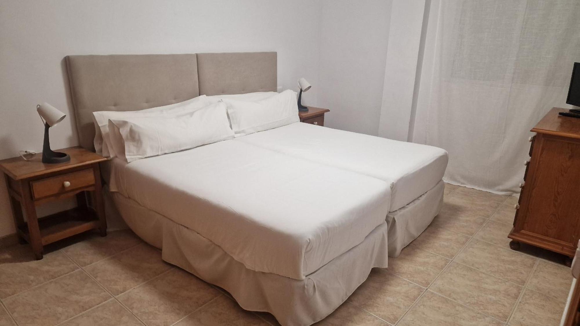 נרחה Apartamentos Latin מראה חיצוני תמונה