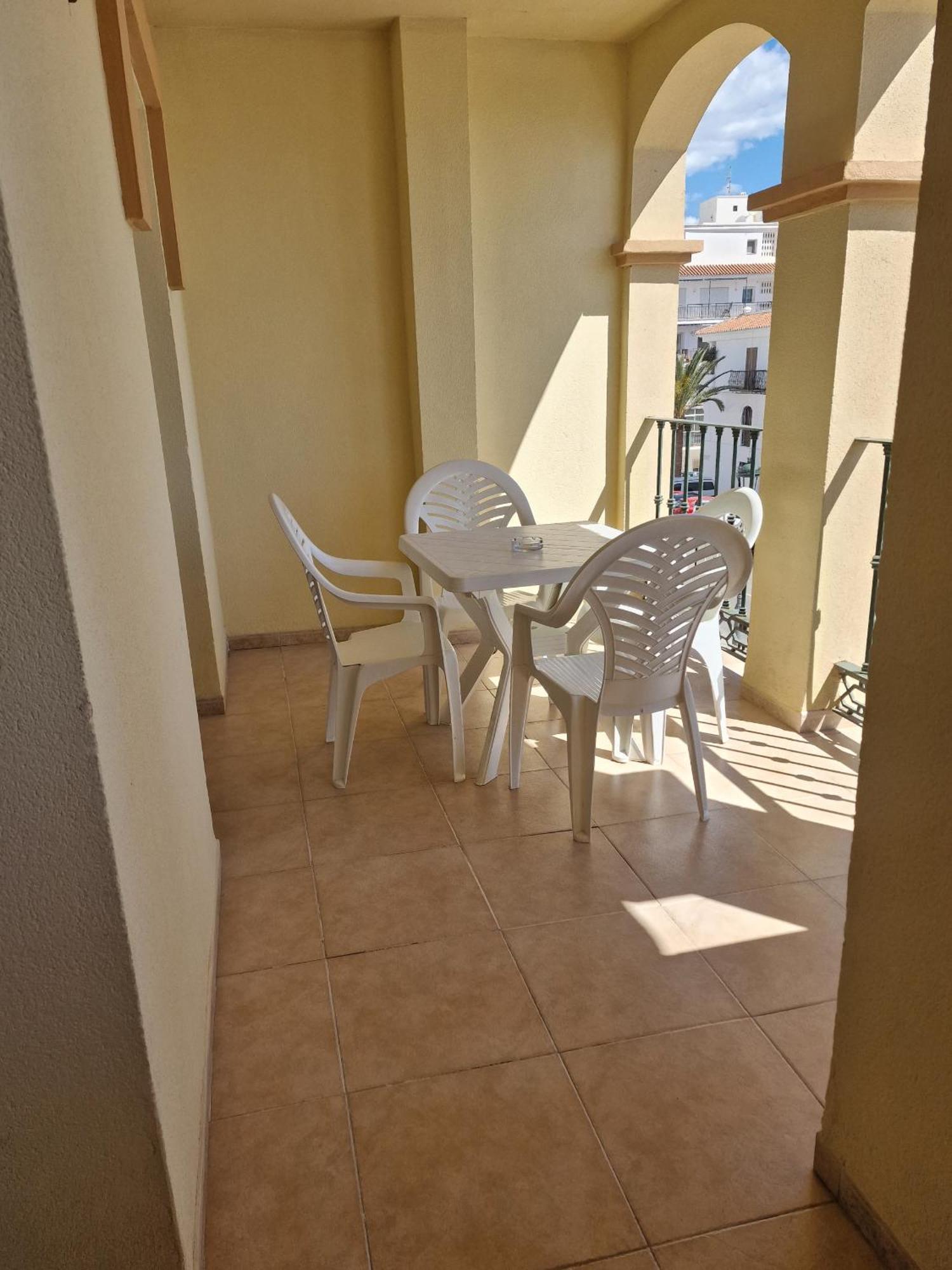 נרחה Apartamentos Latin מראה חיצוני תמונה