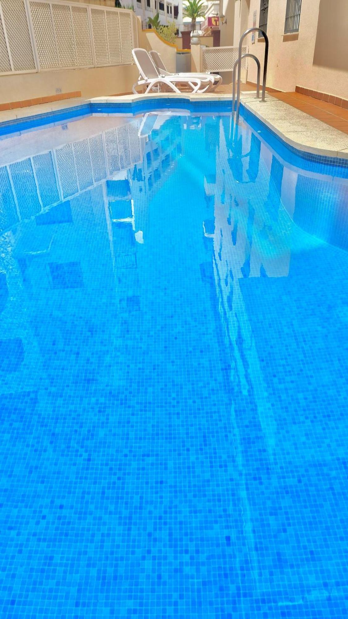 נרחה Apartamentos Latin מראה חיצוני תמונה