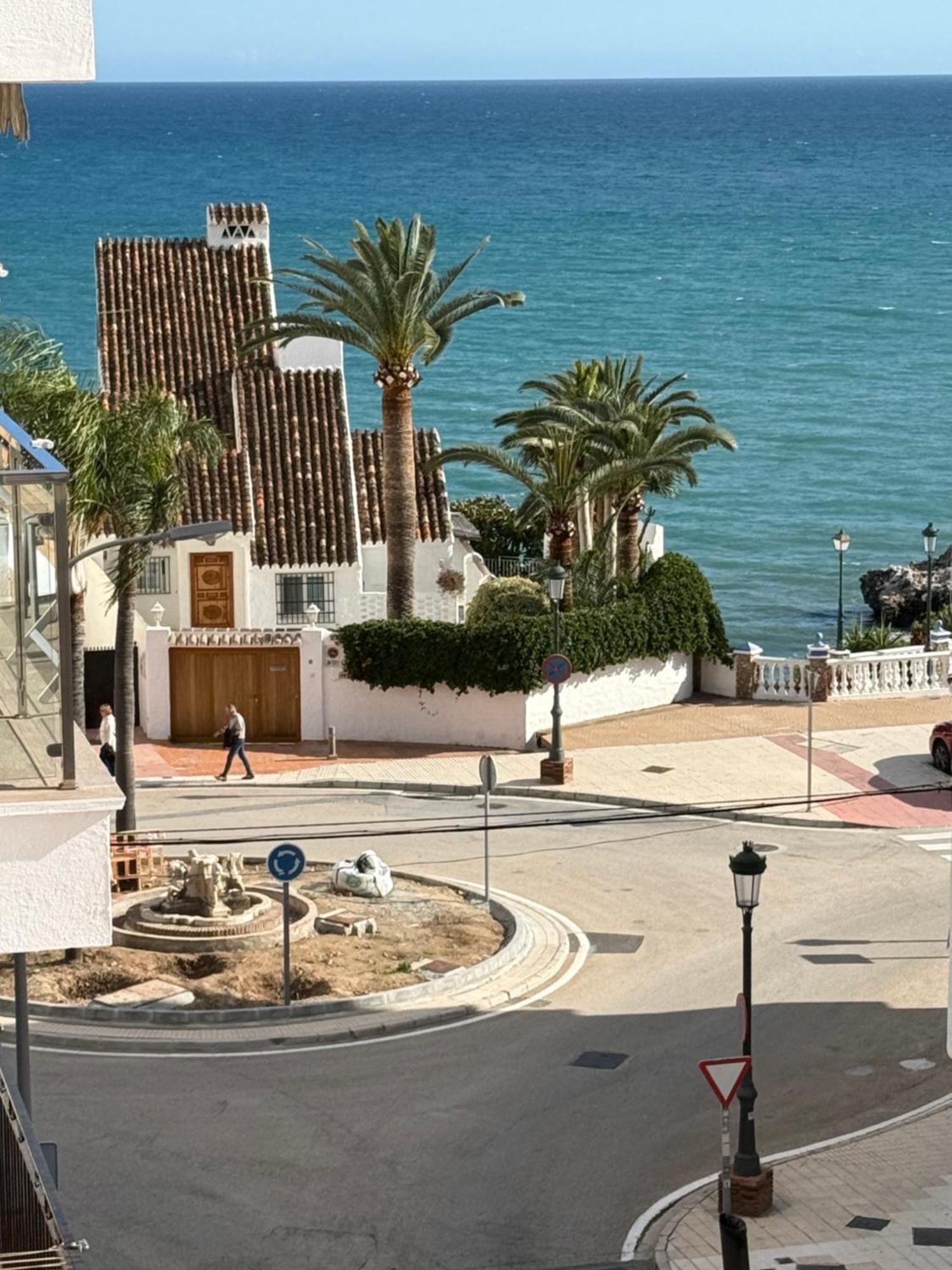 נרחה Apartamentos Latin מראה חיצוני תמונה