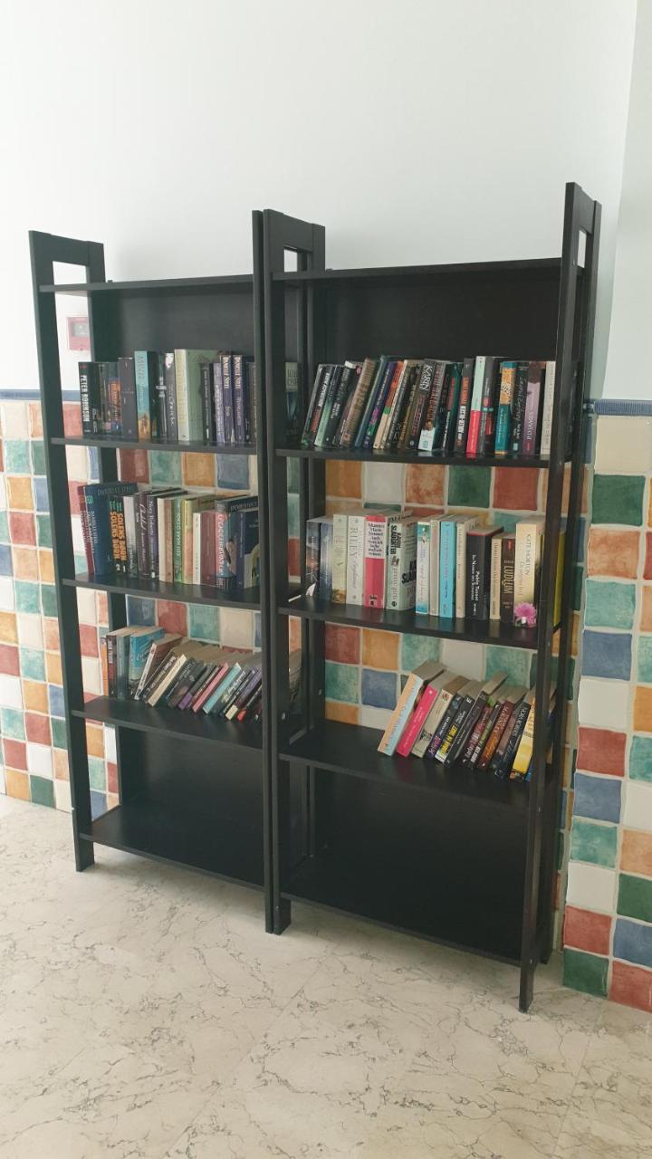 נרחה Apartamentos Latin מראה חיצוני תמונה